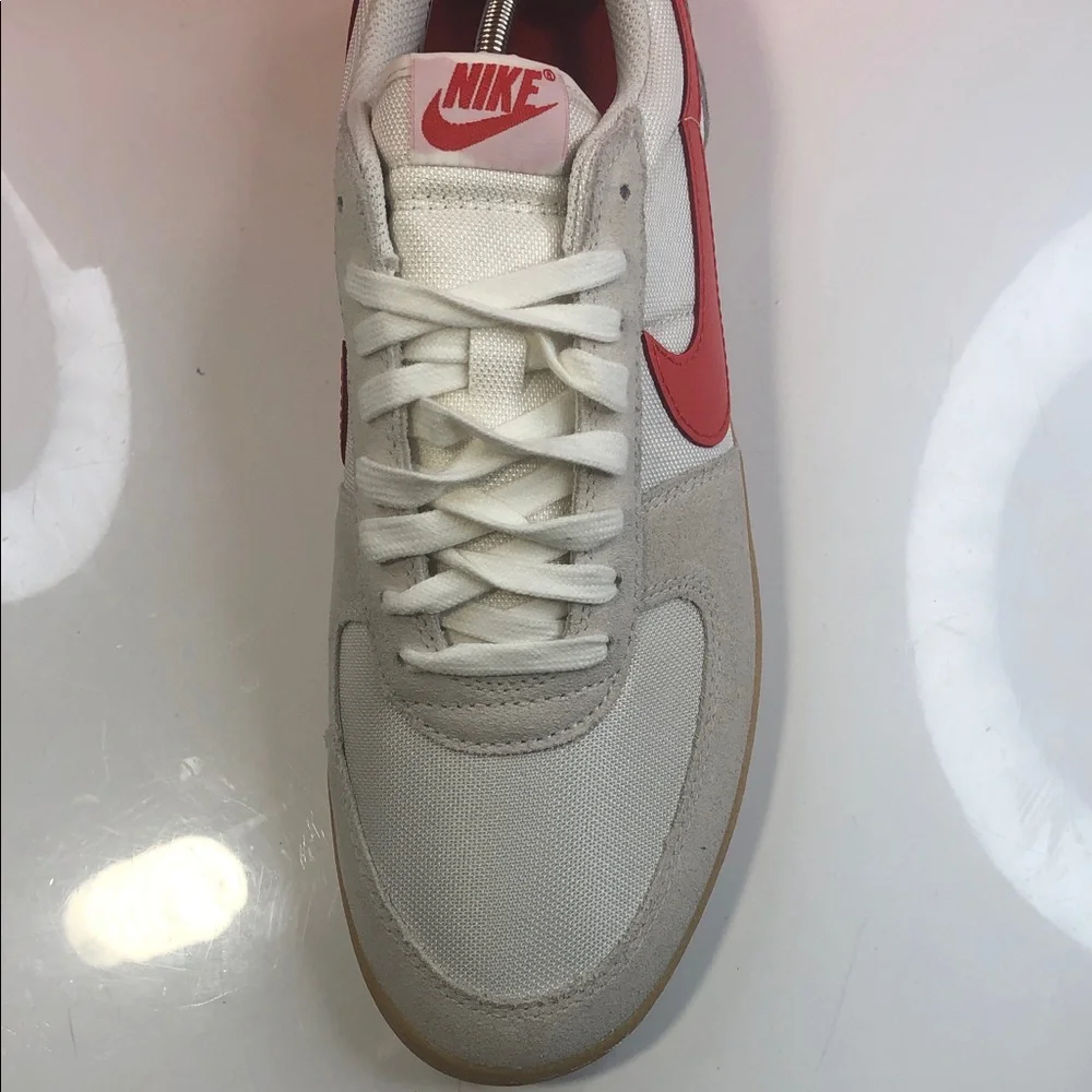 NWOB Nike Field General 82 Sneaker Men's Size 11 Pale Ivory Picante Red Gum